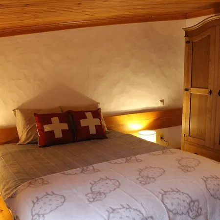 Casa Do Tio Joao Seia